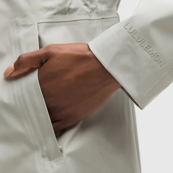 Lululemon Rain Rebel Jacket JDGR color - Picture 4 of 10